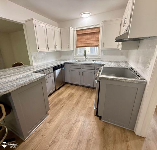 5032 Old Franklin Road, Grand Blanc, MI 48439