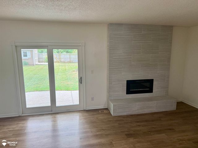 5032 Old Franklin Road, Grand Blanc, MI 48439