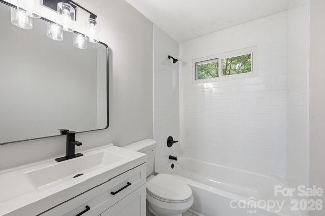 9430 Trinity Road, Charlotte, NC 28216