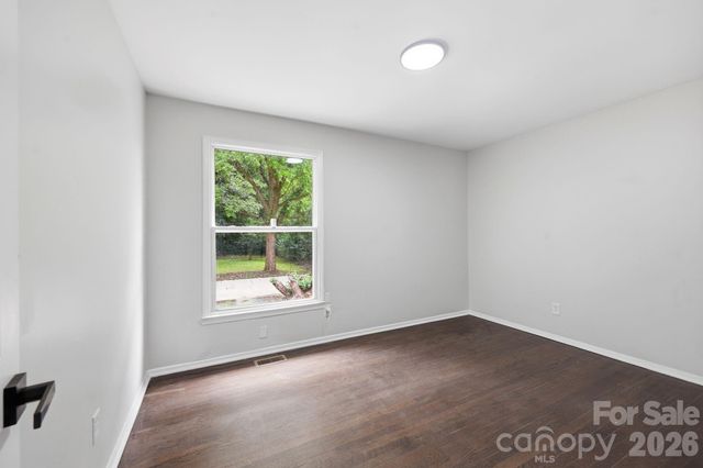 9430 Trinity Road, Charlotte, NC 28216