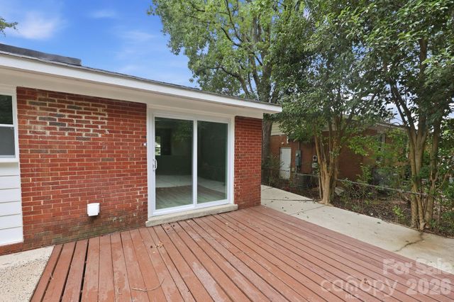 9430 Trinity Road, Charlotte, NC 28216