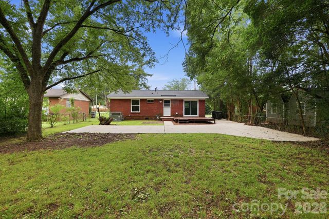 9430 Trinity Road, Charlotte, NC 28216