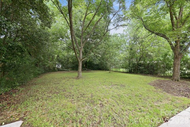 9430 Trinity Road, Charlotte, NC 28216