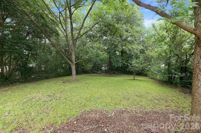 9430 Trinity Road, Charlotte, NC 28216