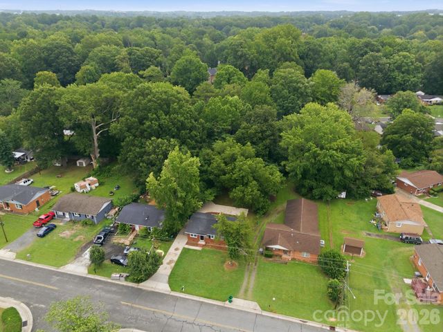 9430 Trinity Road, Charlotte, NC 28216