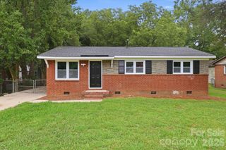 9430 Trinity Road, Charlotte, NC 28216