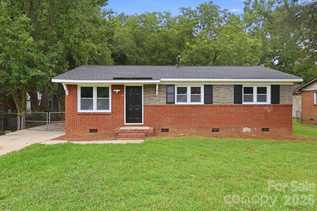 9430 Trinity Road, Charlotte, NC 28216