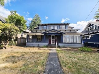 3744 Se MARKET St, Portland, OR 97214