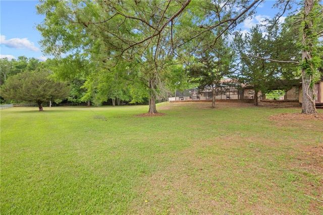 4121 Lake Circle S, Mobile, AL 36693