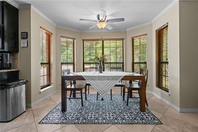 4121 Lake Circle S, Mobile, AL 36693