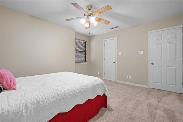 4121 Lake Circle S, Mobile, AL 36693