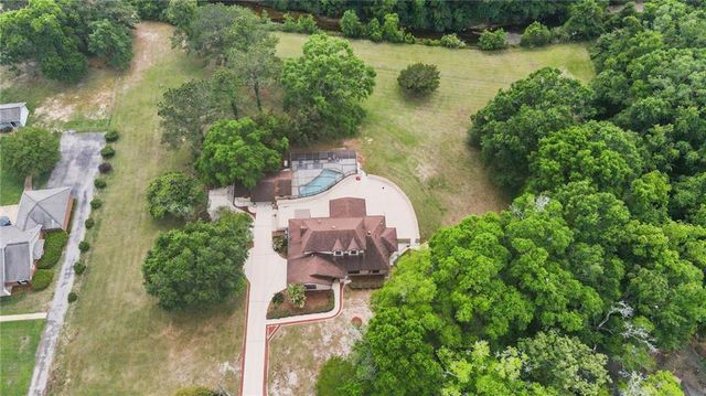 4121 Lake Circle S, Mobile, AL 36693