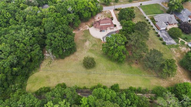 4121 Lake Circle S, Mobile, AL 36693