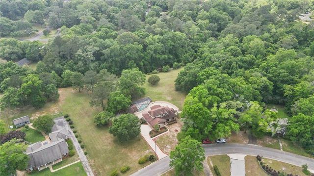 4121 Lake Circle S, Mobile, AL 36693