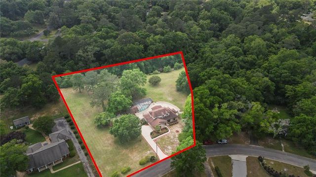4121 Lake Circle S, Mobile, AL 36693