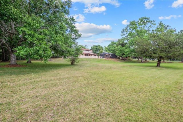 4121 Lake Circle S, Mobile, AL 36693