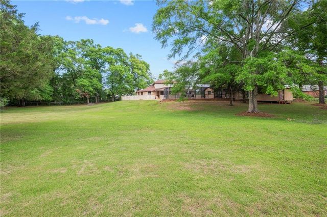 4121 Lake Circle S, Mobile, AL 36693