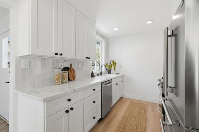 1355 Regent Street, Redwood City, CA 94061