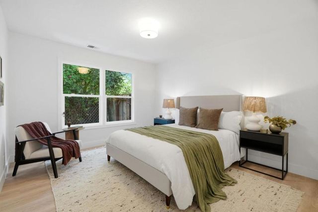 1355 Regent Street, Redwood City, CA 94061