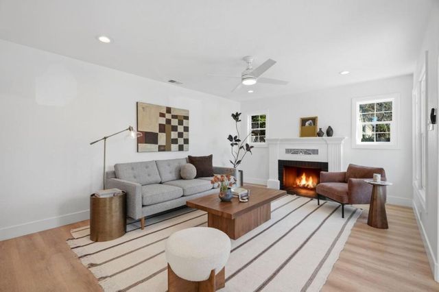 1355 Regent Street, Redwood City, CA 94061