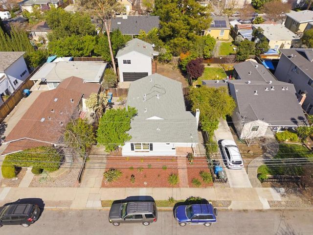 1355 Regent Street, Redwood City, CA 94061