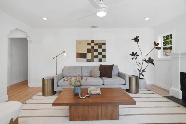 1355 Regent Street, Redwood City, CA 94061