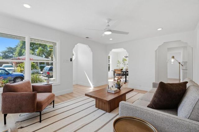 1355 Regent Street, Redwood City, CA 94061