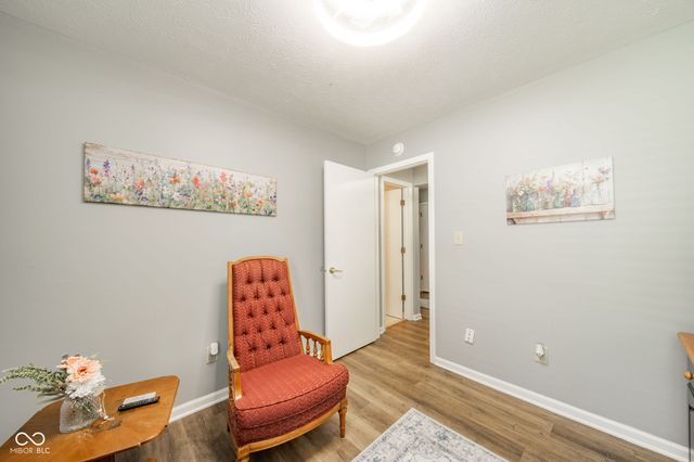 6279 Briargate Drive, Zionsville, IN 46077