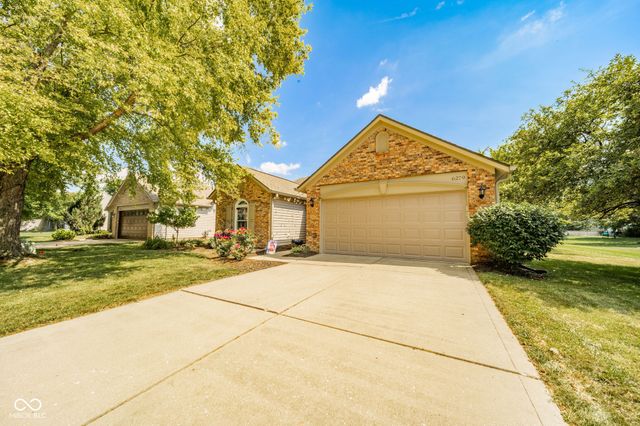 6279 Briargate Drive, Zionsville, IN 46077