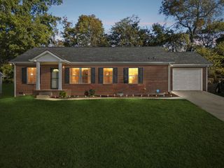 122 Overlook Pl, Columbia, TN 38401