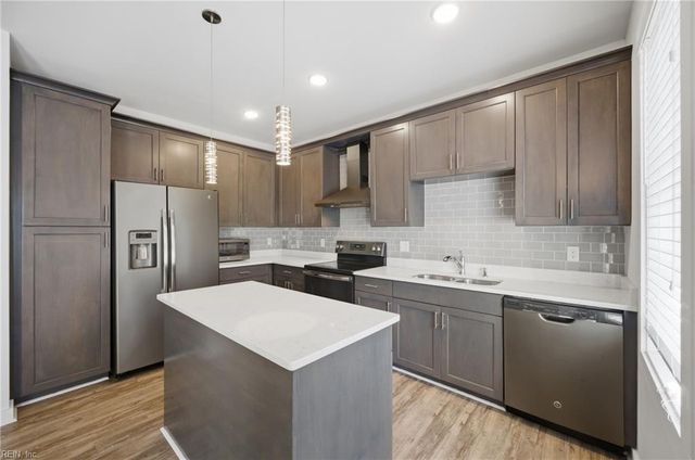 7922 Shore Dr Apt 307, Norfolk, VA 23518