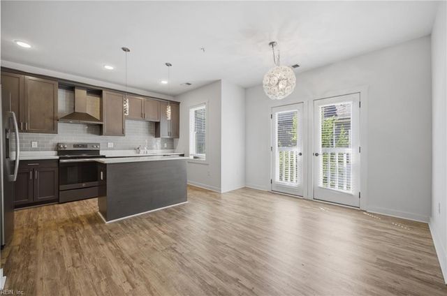 7922 Shore Dr Apt 307, Norfolk, VA 23518