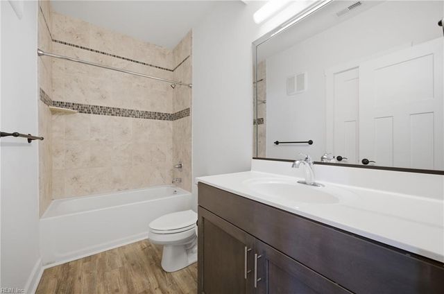 7922 Shore Dr Apt 307, Norfolk, VA 23518