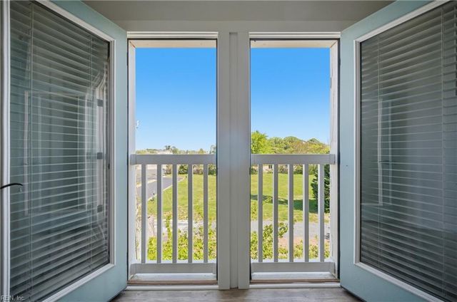 7922 Shore Dr Apt 307, Norfolk, VA 23518
