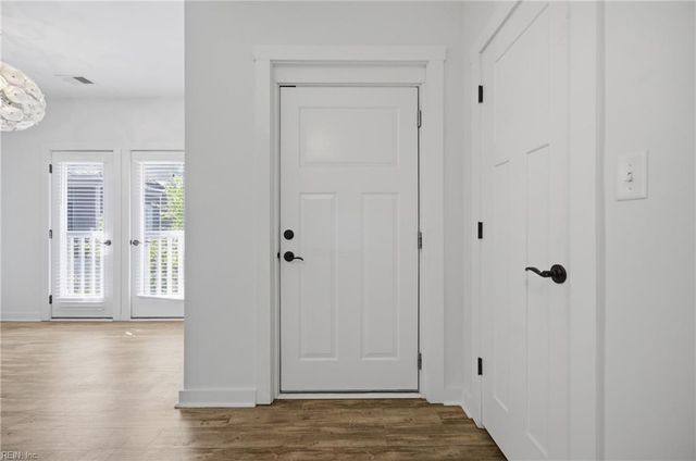 7922 Shore Dr Apt 307, Norfolk, VA 23518
