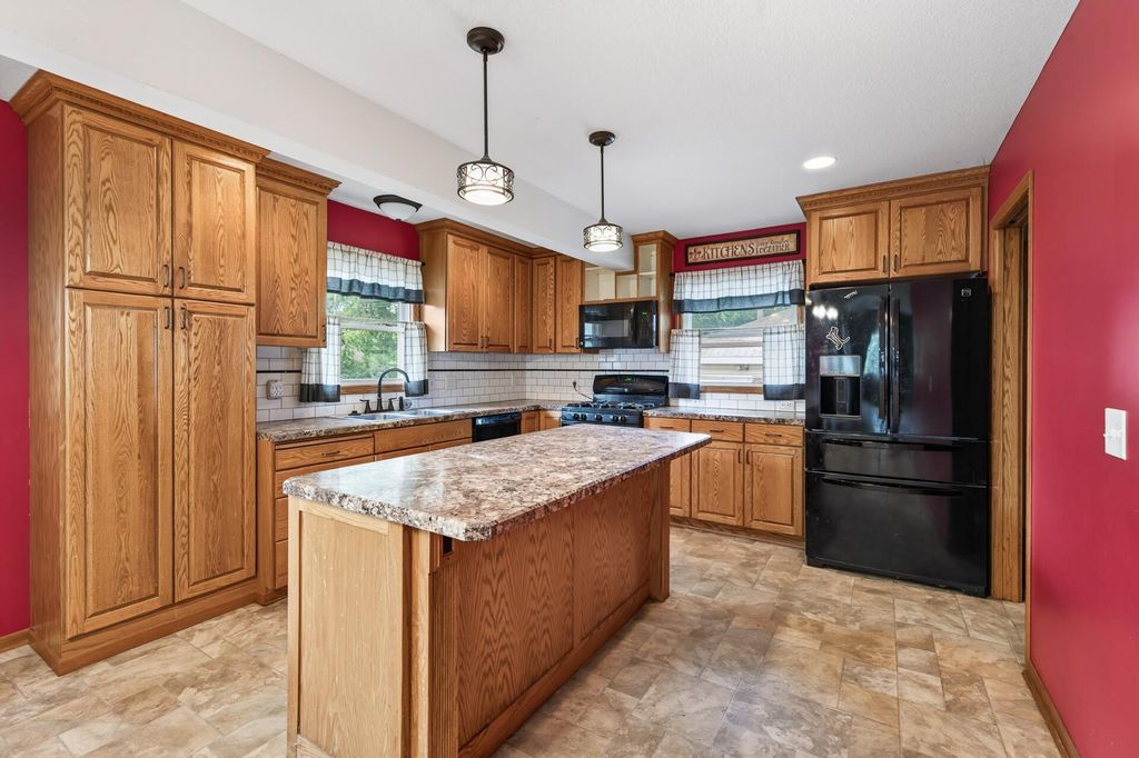 4422 Madison Street NE, Columbia Heights, MN 55421 — photo 3