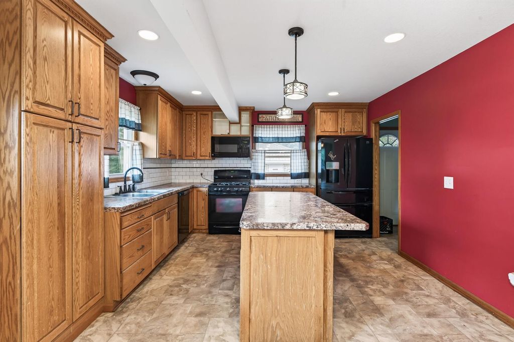 4422 Madison Street NE, Columbia Heights, MN 55421 — photo 4