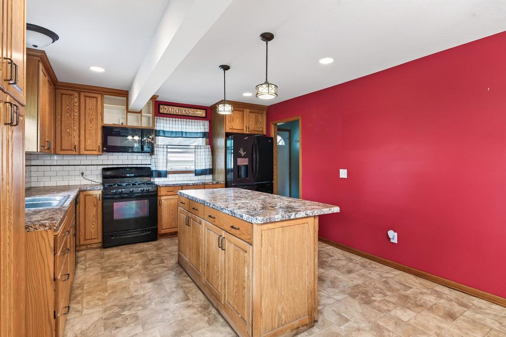 4422 Madison Street NE, Columbia Heights, MN 55421 — photo 5