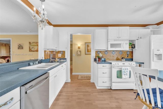 14898 Wildflower Ln 0, Delray Beach, FL 33446