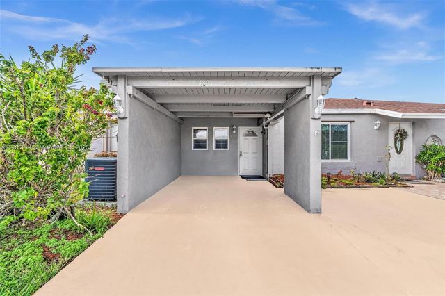 14898 Wildflower Ln 0, Delray Beach, FL 33446