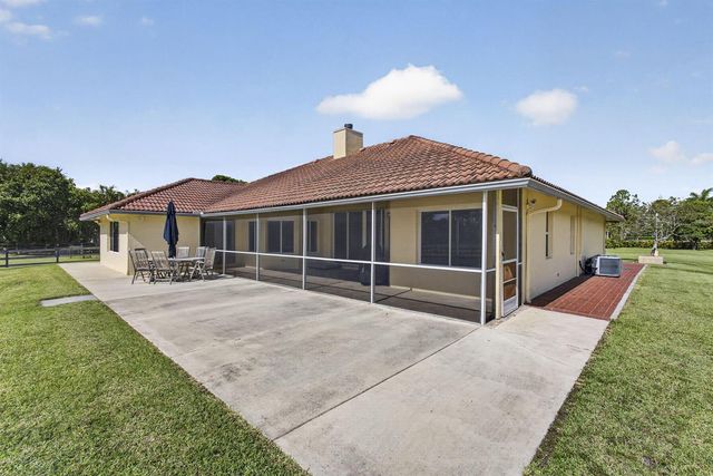 2564 Deer Run Trail, Loxahatchee, FL 33470