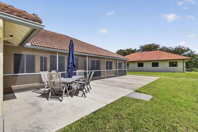 2564 Deer Run Trail, Loxahatchee, FL 33470