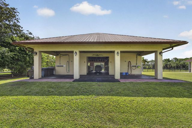 2564 Deer Run Trail, Loxahatchee, FL 33470