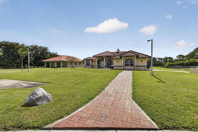 2564 Deer Run Trail, Loxahatchee, FL 33470