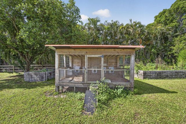 2564 Deer Run Trail, Loxahatchee, FL 33470