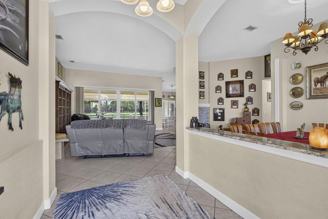 2564 Deer Run Trail, Loxahatchee, FL 33470