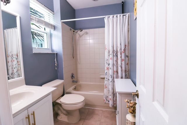 3133 Laurel Ridge Circle, Riviera Beach, FL 33404