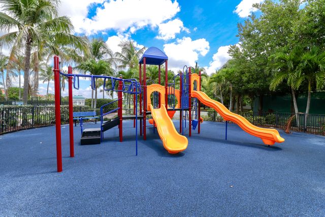 3133 Laurel Ridge Circle, Riviera Beach, FL 33404