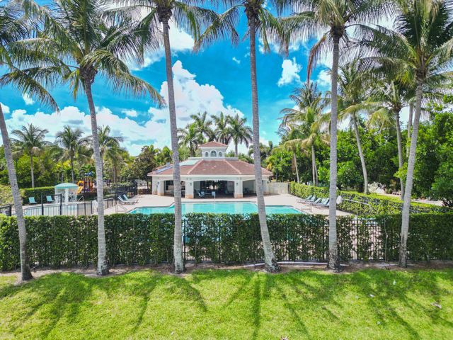 3133 Laurel Ridge Circle, Riviera Beach, FL 33404