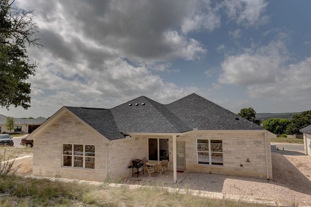 1808 N Chateau Lane, Kerrville, TX 78028